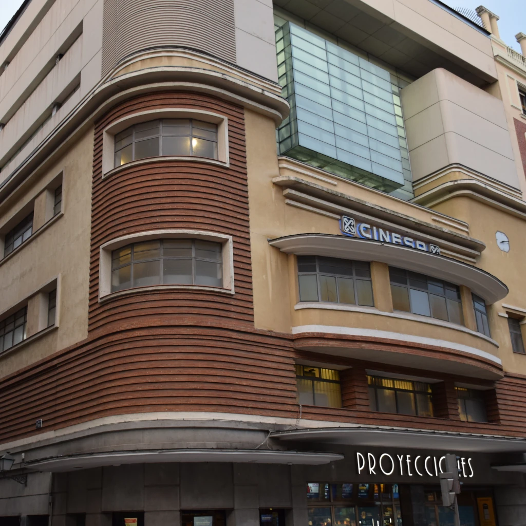 Cine Proyecciones